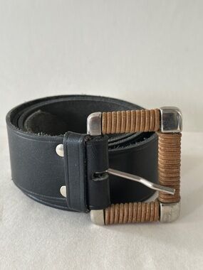 Echo Black Leather 1.5 in Wide Designer Buckle Belt Size 30